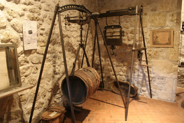 Salle du marché © OT Val de Sioule