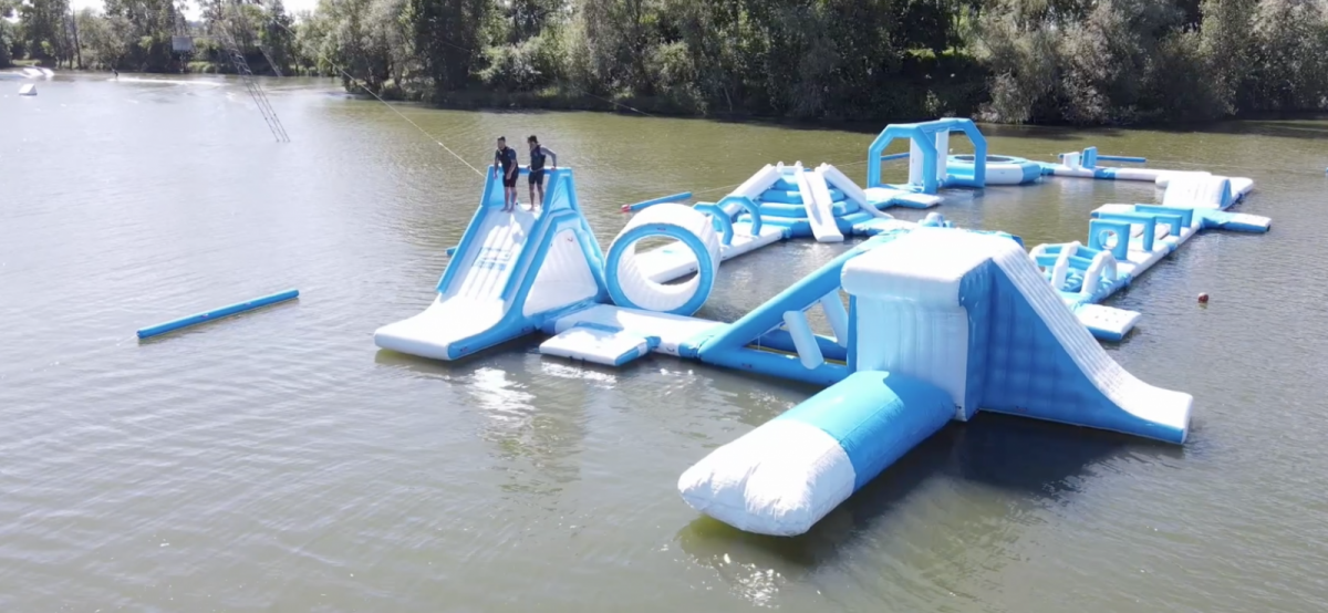 Aquapark / Natural Wake Park in Paray-sous-Briailles : Val de Sioule